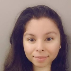 Meet your Posher, Laura e.